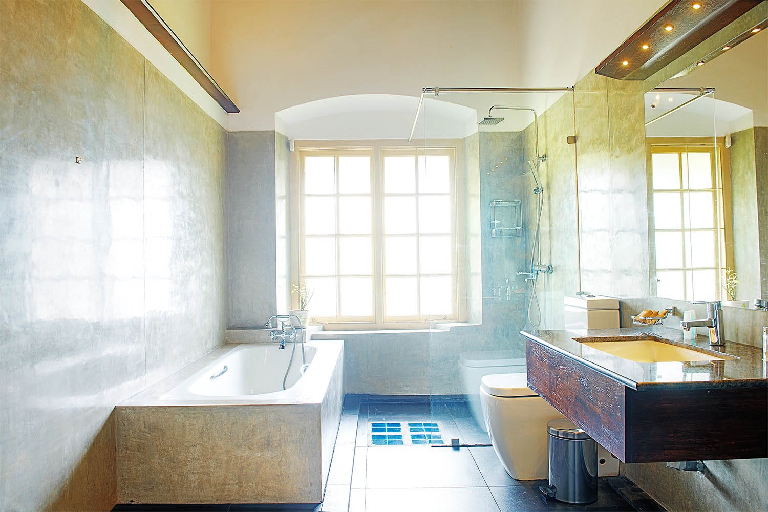 Simpson's Forest Hotel