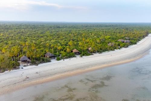 Saadani Safari Lodge