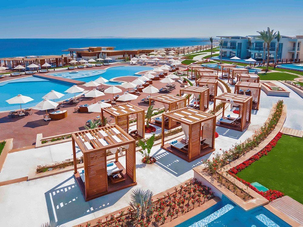 Rixos Premium Magawish Suites and Villas