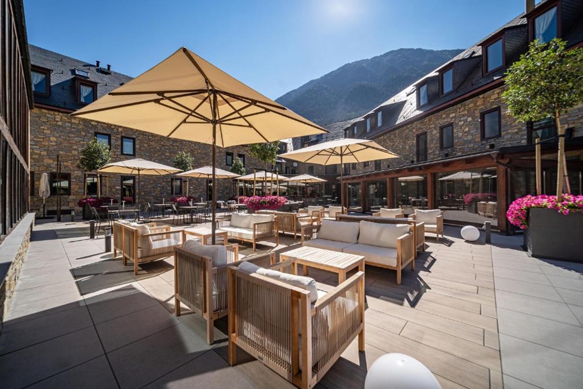 Hotel y Apartamentos Vilagaros