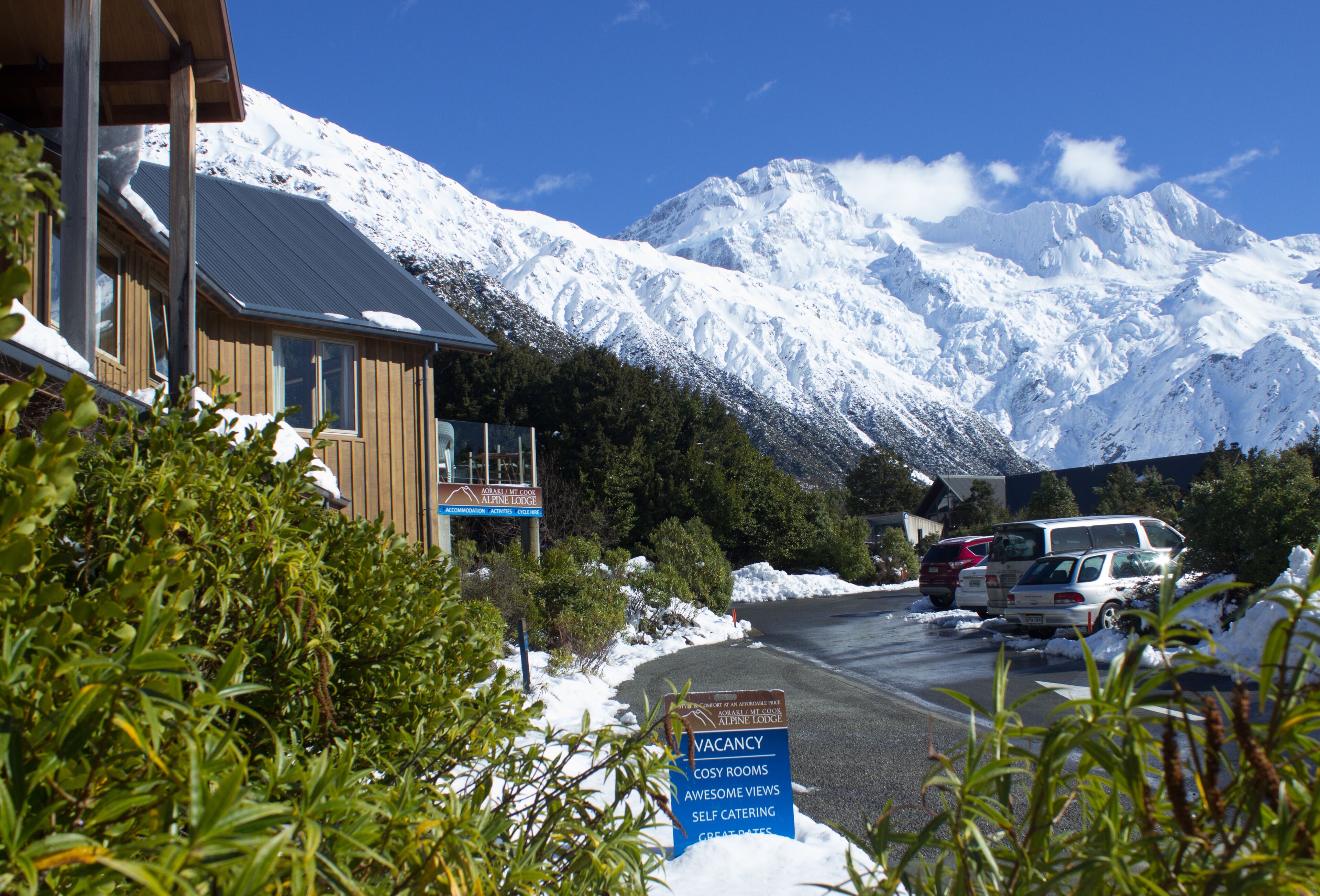 Aoraki Mount Cook Alpine Lodge