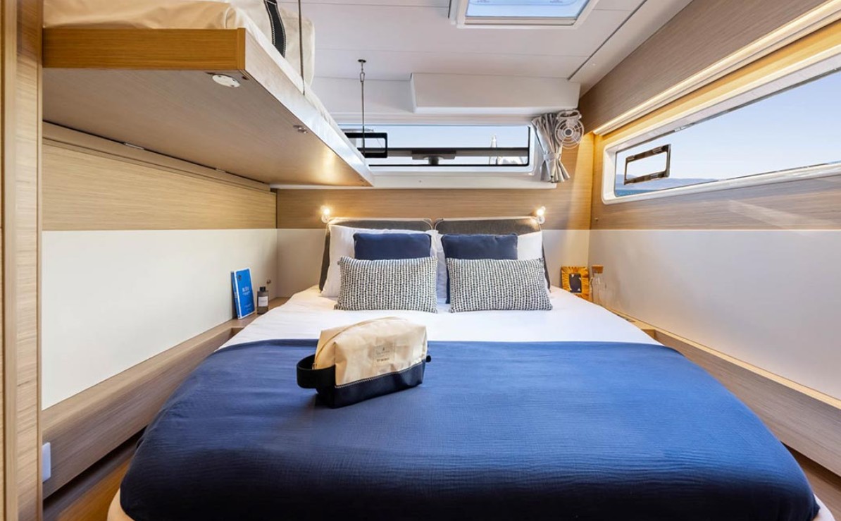 Catamaran Pirvado Lagoon 43