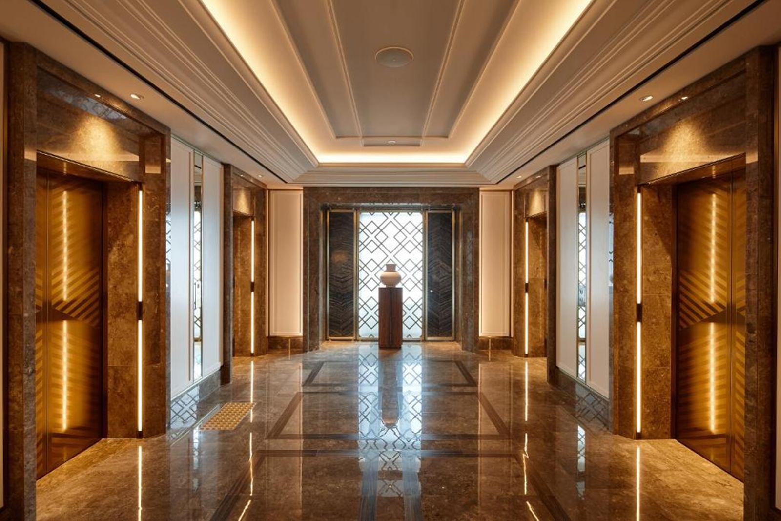 Lotte Executive Tower