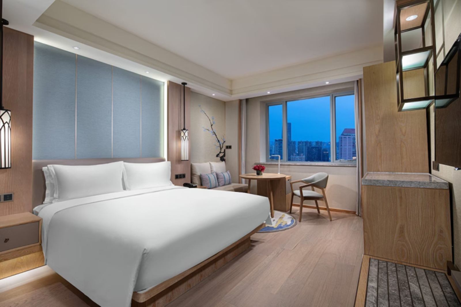 Crowne Plaza Shanghai Nanjing Road by IHG