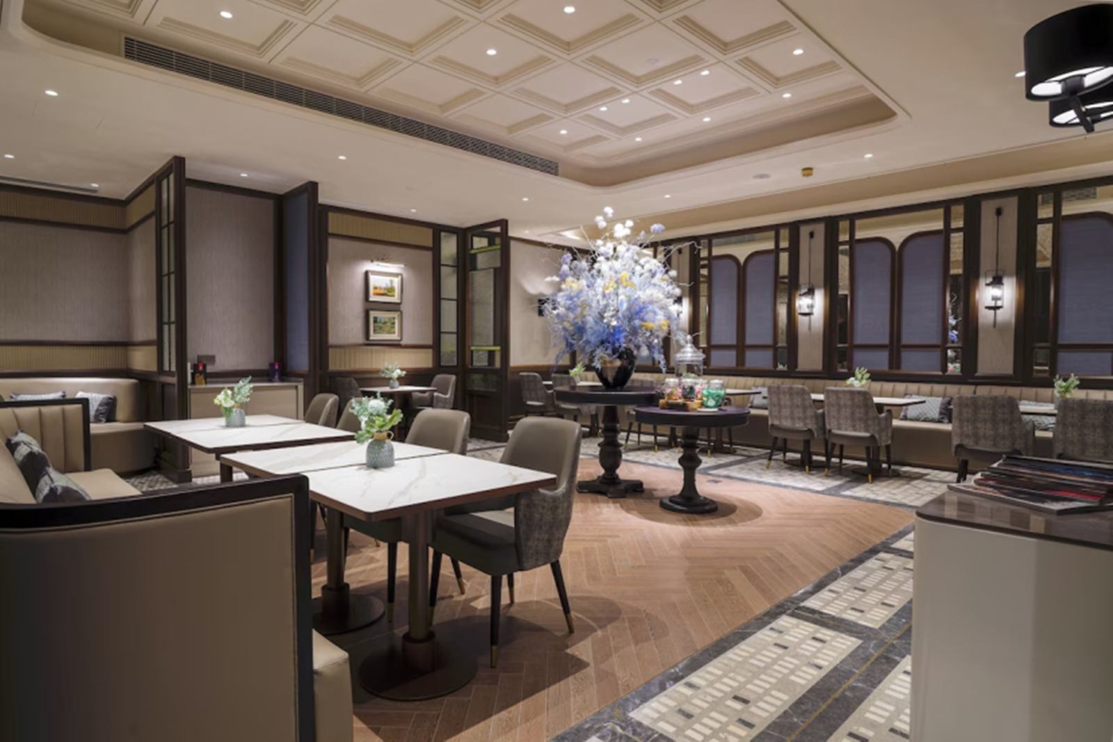 Crowne Plaza Shanghai Nanjing Road by IHG